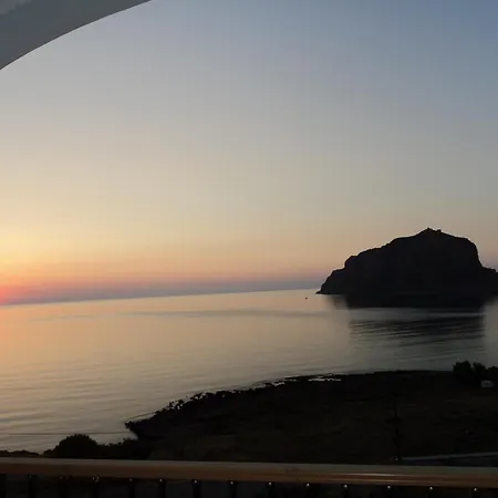 Apartament Paraschou *