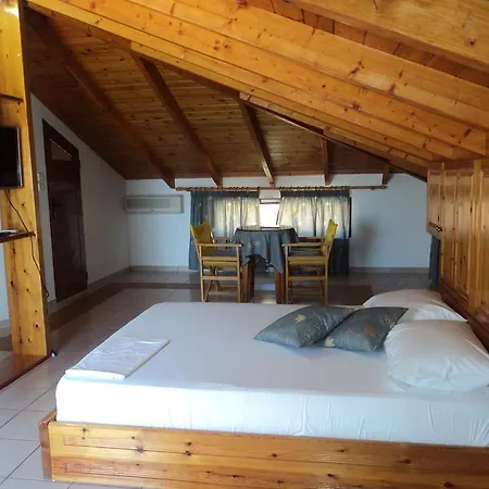 Apartament Paraschou *