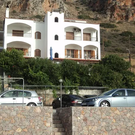 Apartament Paraschou *