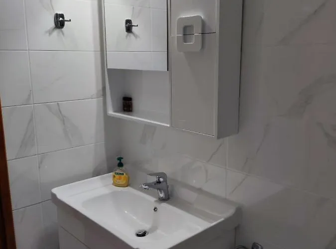 Paraschou Appartement *