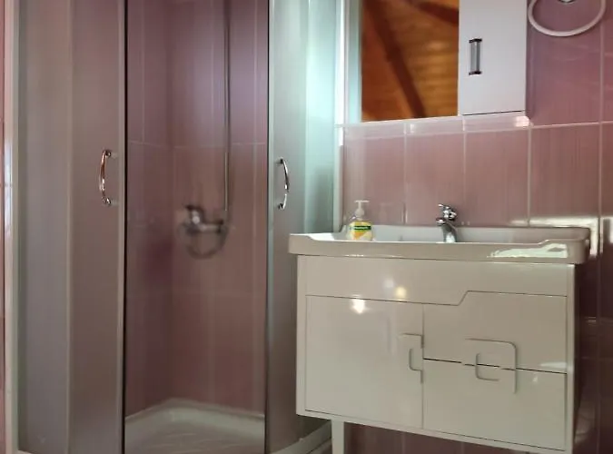 Paraschou Appartement *